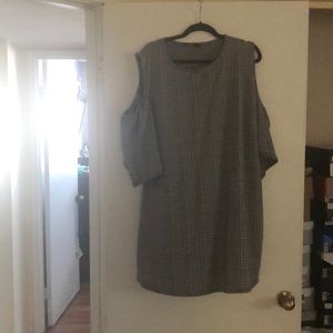 Boo Hoo Open Soulder LilkeNew Mini